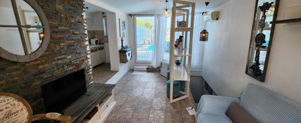 Morii Lake Pool Villa Bukareszt Zewnętrze zdjęcie