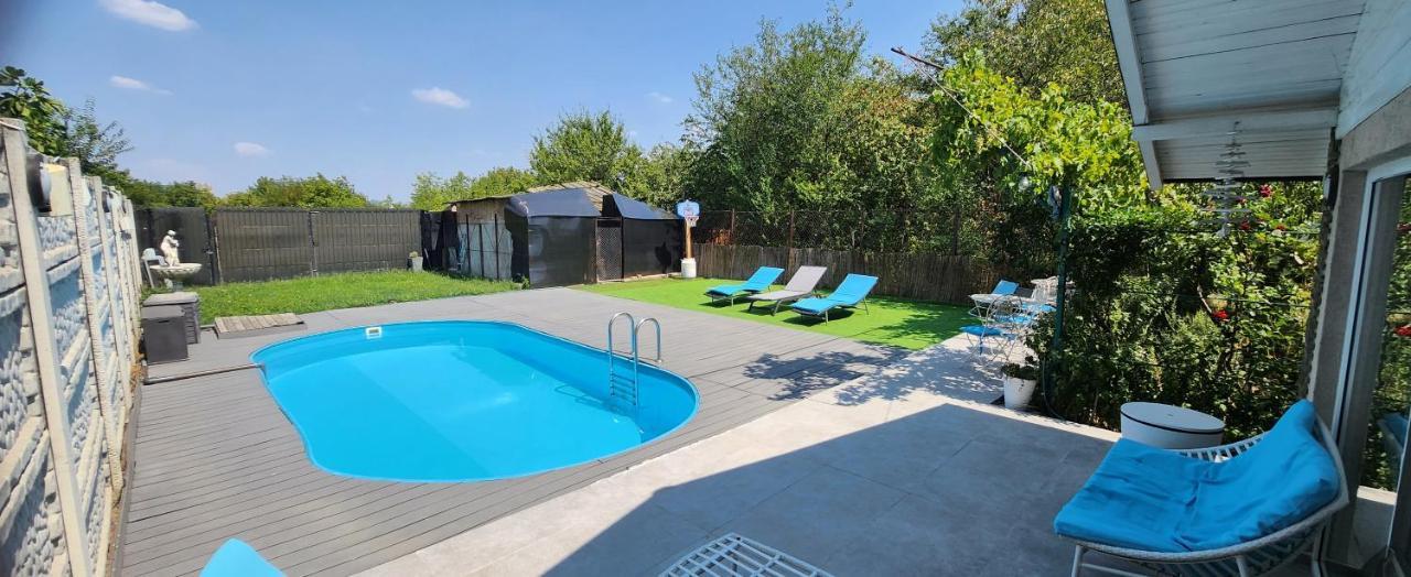 Morii Lake Pool Villa Bukareszt Zewnętrze zdjęcie